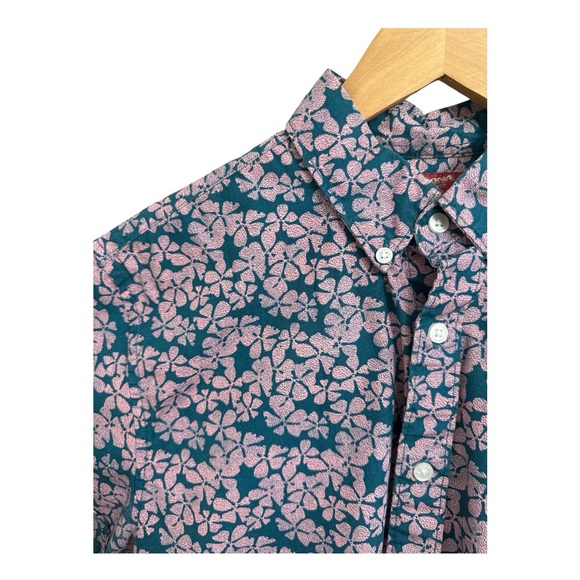 Arizona Jean Company Men's Shirt - Navy and Pink Floral - Picture 2 of 2